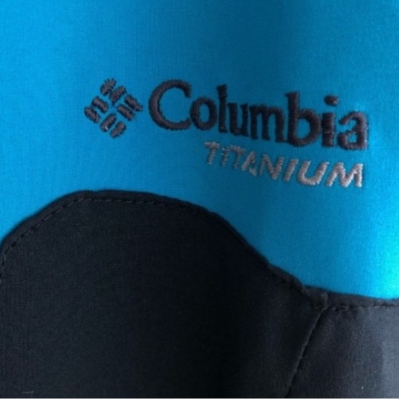 Columbia Titanium waterproof jacket - Picture 2 of 10